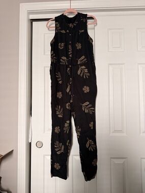 Sonoma Black Sleeveless Floral Jumpsuit